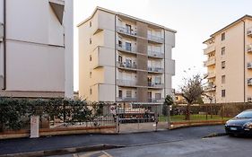 Pisa Quiet And Bright Flats With Balcony
